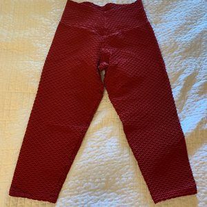 Two pairs of un-used leggings